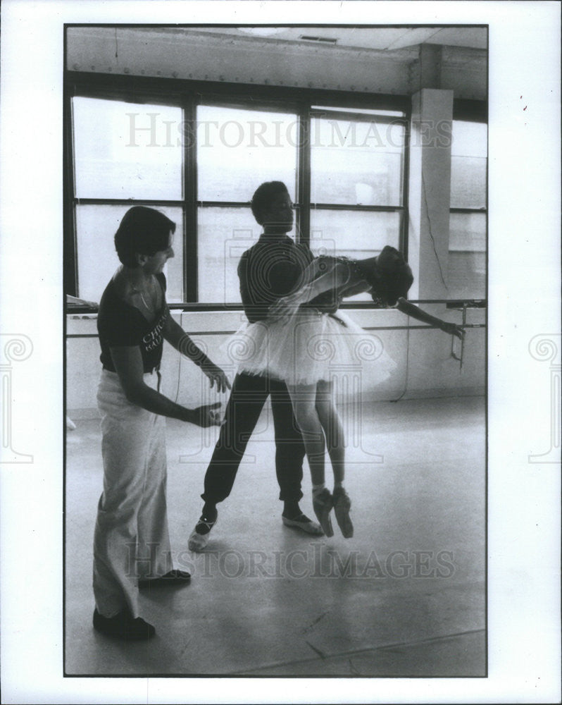 Press Photo Paul Mejia, Artistic Director and Choreographer in Rehearsal - Historic Images