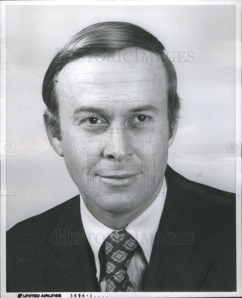 1975 Press Photo William A. Patterson Jr./Vice President/United Airlines - Historic Images