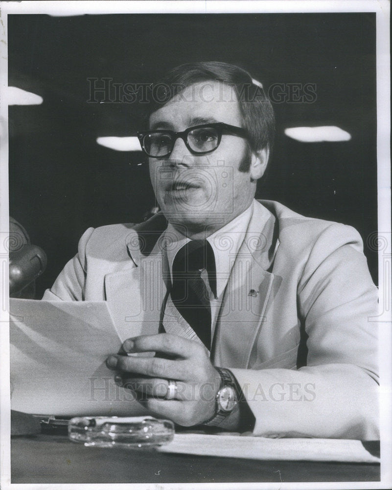 1971 Press Photo Michael Patton Pres Nat&#39;l Assoc Of Collegiate Vets Testifies - Historic Images