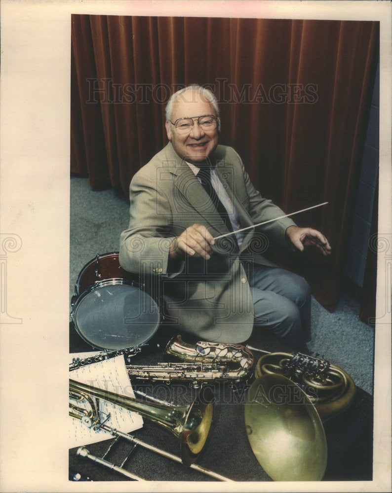 1987 Press Photo John P. Paynter long time director of band and professor - Historic Images