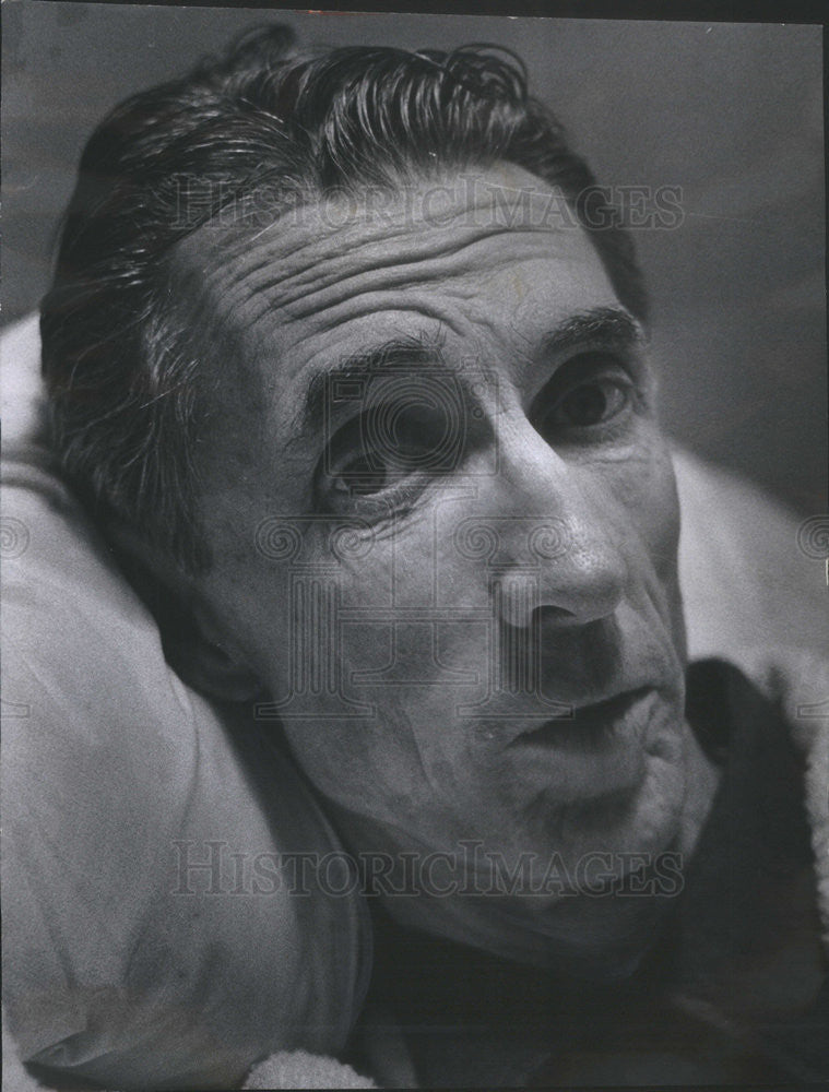 1967 Press Photo Rev. Joseph Pawlicki, Catholic Priest at Billings Hospital - Historic Images