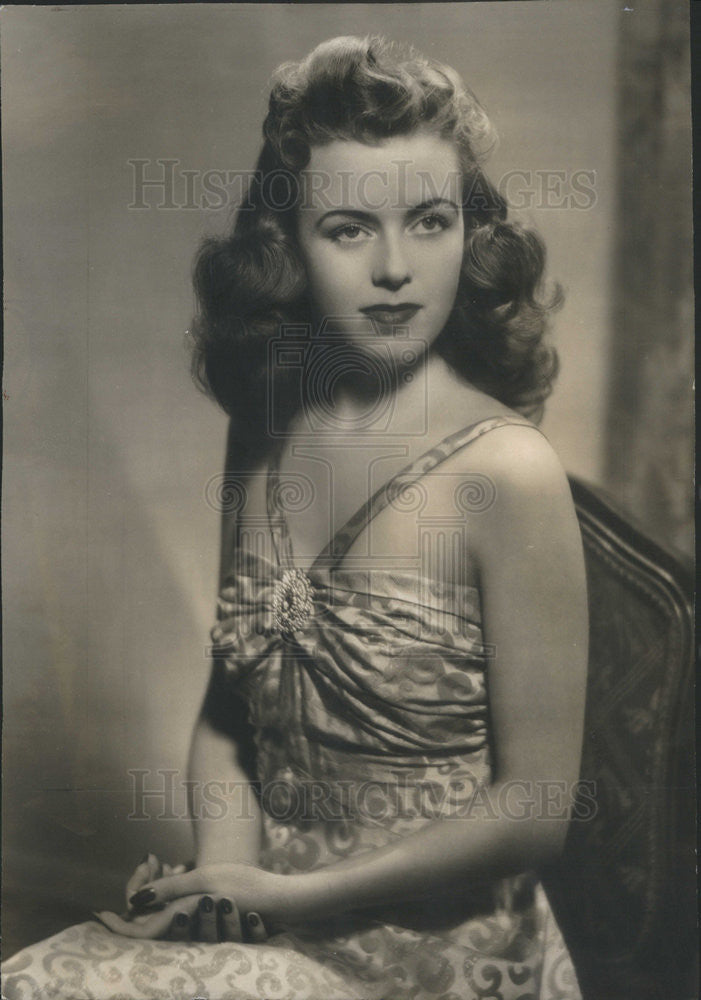 1944 Press Photo Joan Littlefield,debutante - Historic Images