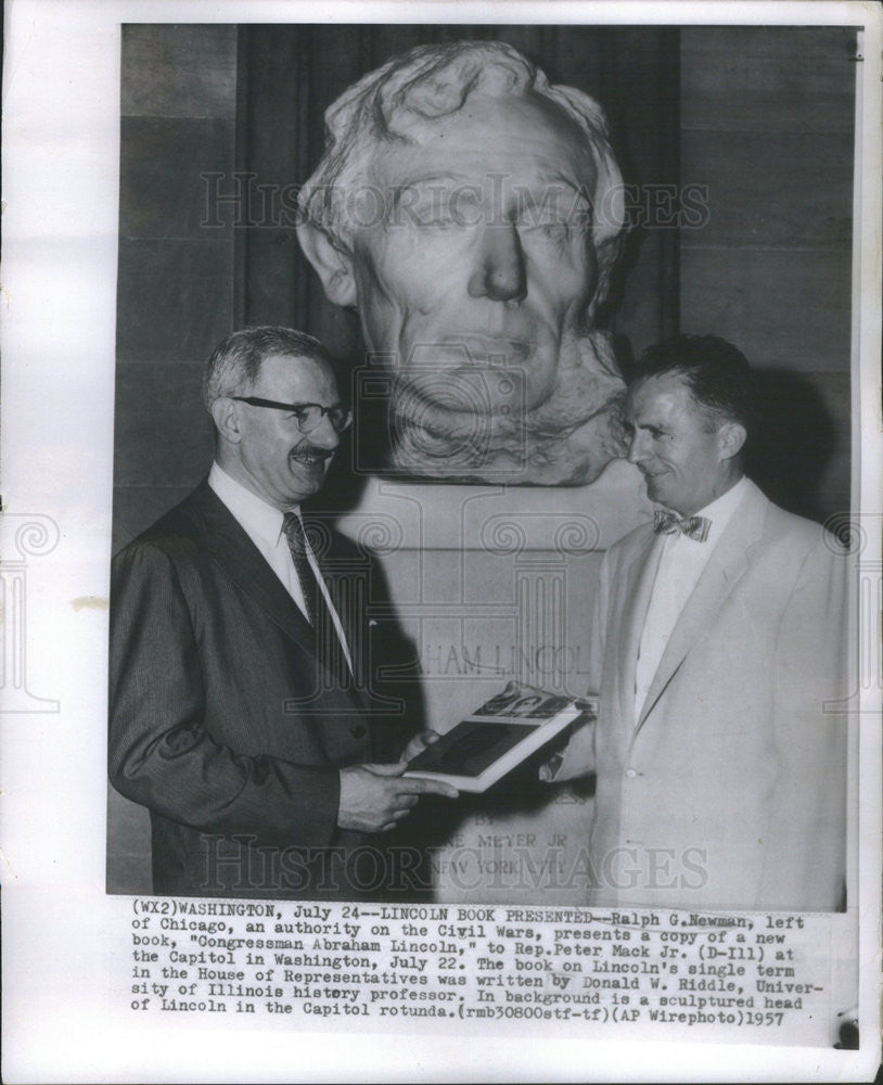 1957 Press Photo Ralph G Newman of Chicago and Rep Peter Mack Jr - Historic Images