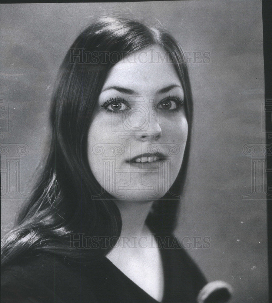 1973 Press Photo Barbara Nissen,bank teller who was robbed - Historic Images