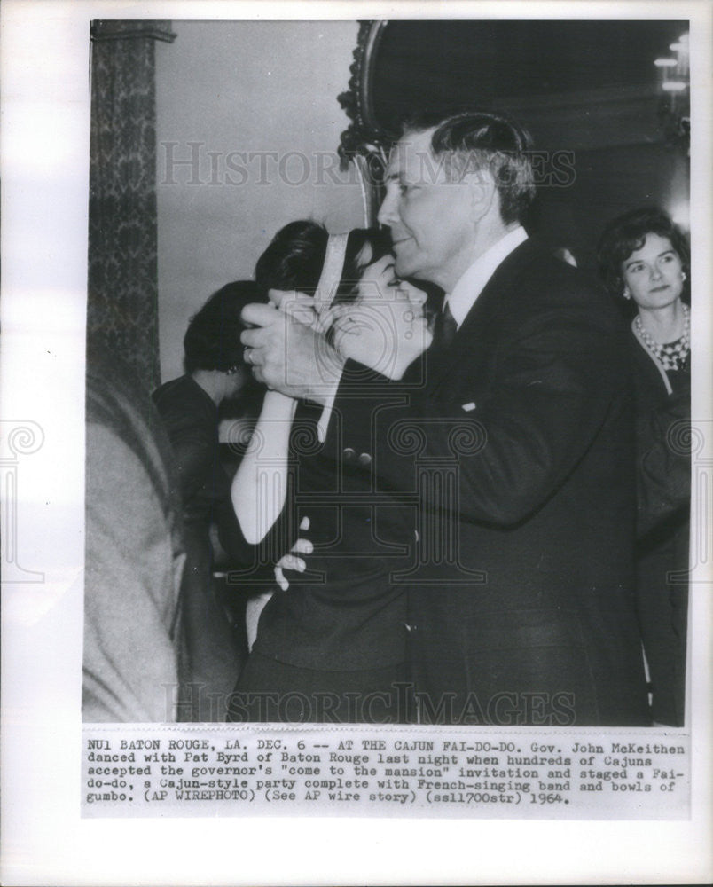 1964 Press Photo Gov. John McKeithen dancing with Pat Byrd of Baton Rouge - Historic Images