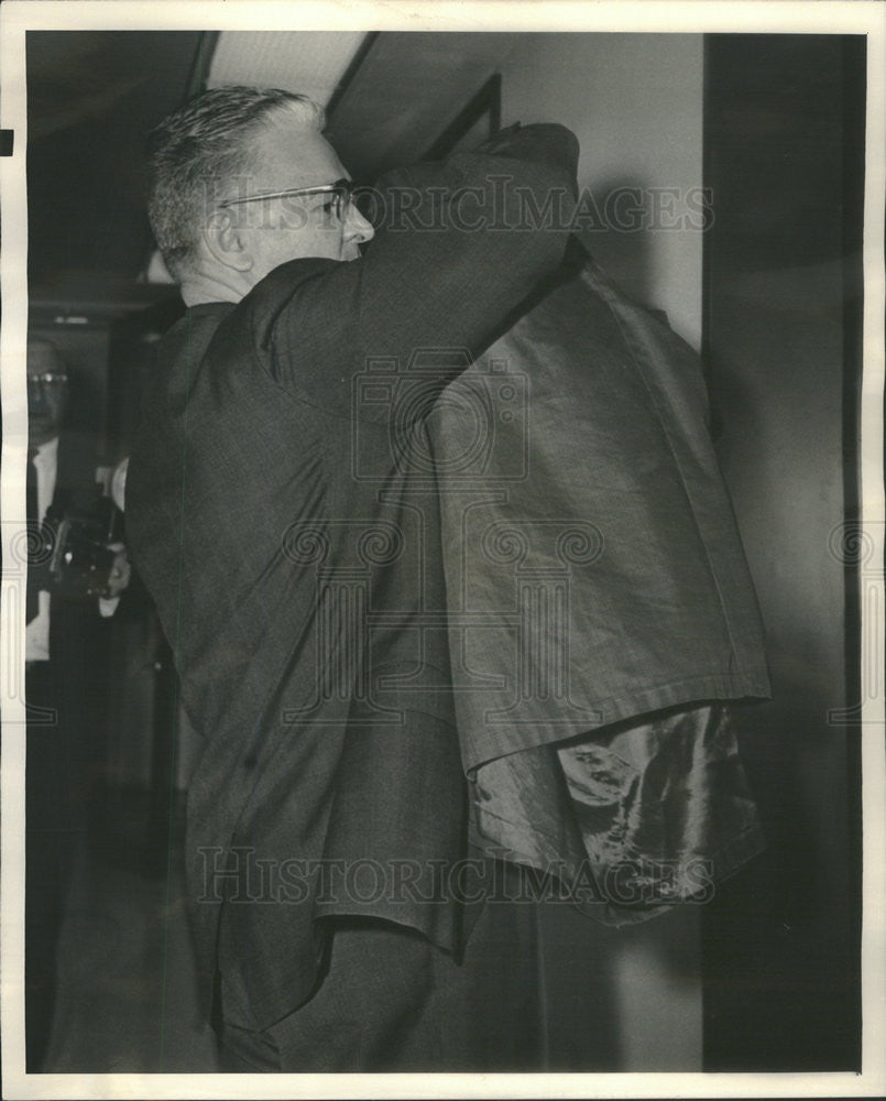 Press Photo James R. Lytle Witness In William G. Stratton Oil Trial Federal Bldg - Historic Images