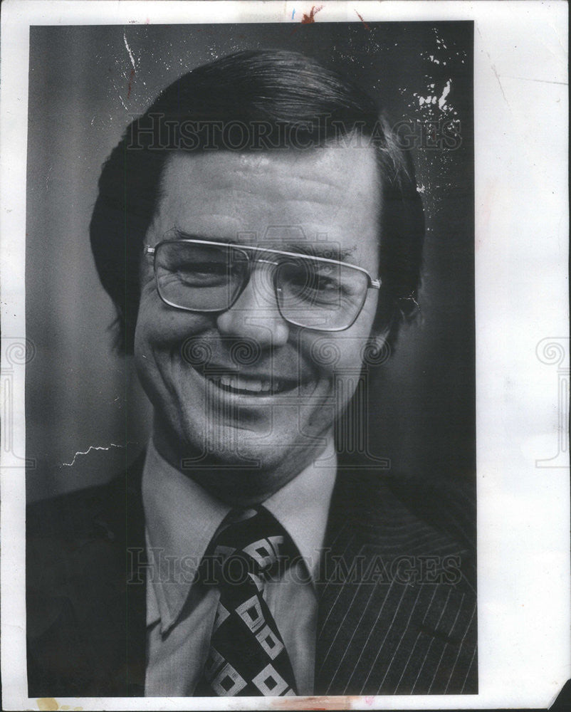 1977 Press Photo Jay Lytle Runs For Mayor of Evanston - Historic Images