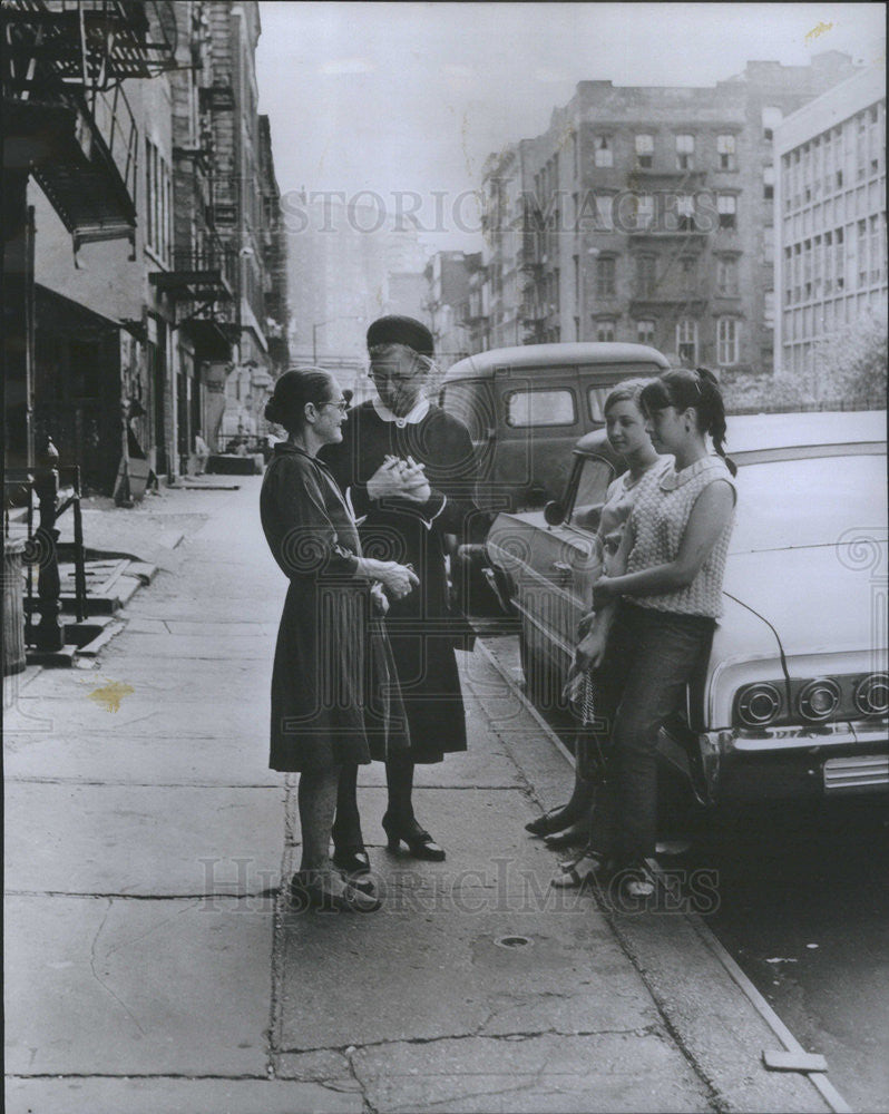 1967 Press Photo Sister Marie Lucita Works to Improve Social Conditions - Historic Images