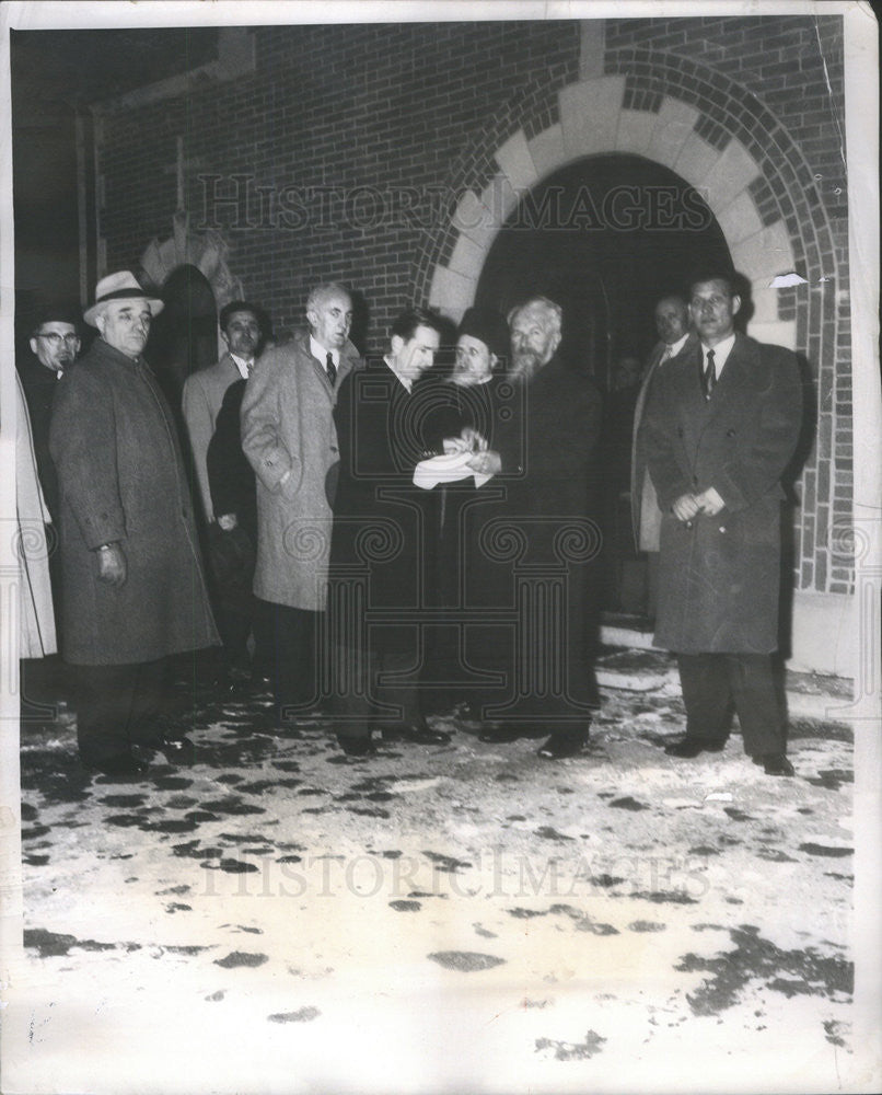 1959 Press Photo of King Peter II, exhiled monarch of Yugoslavia, at U.S. church - Historic Images