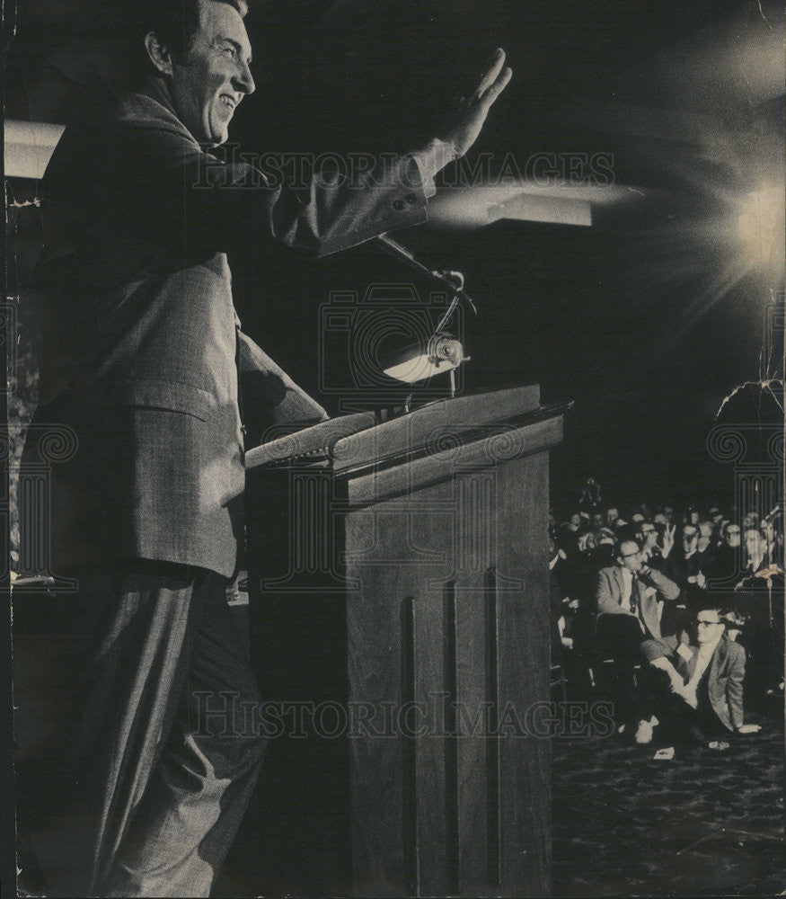 1969 Press Photo of Senator Edmund Muskie speaking in Chicago - Historic Images