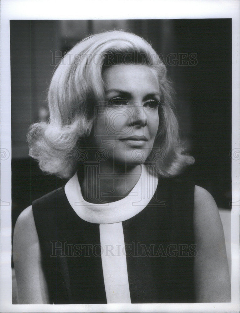 1971 Press Photo of actress Audrey Peters in CBS TV show &quot;Love of Life&quot; - Historic Images