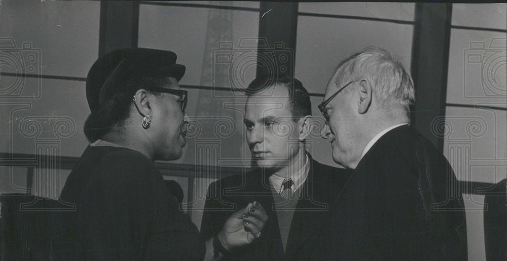 1952 Press Photo Andrei Vishinksy Russia Foreign Minister Chatting Edith Sampson - Historic Images