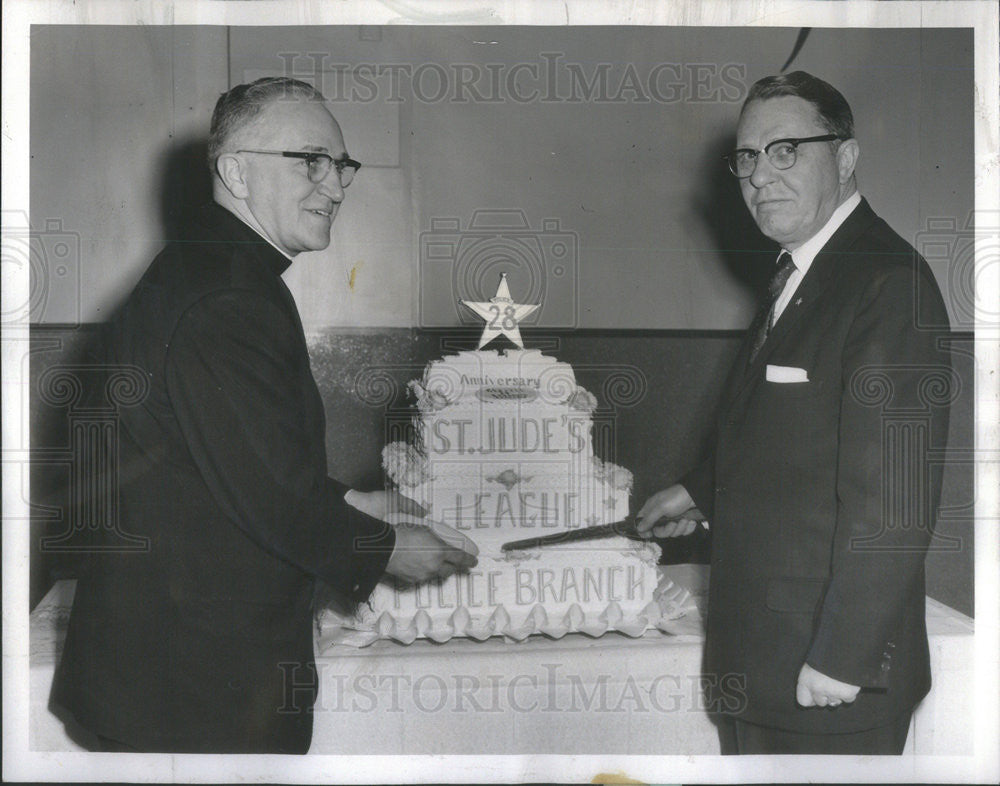 1960 Press Photo Patrick McPolinSt. Judes Chaplain Thos Lyons - Historic Images