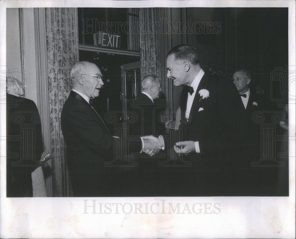 1963 Press Photo Henry Luce greets former employee Henry Cabot Lodge - Historic Images