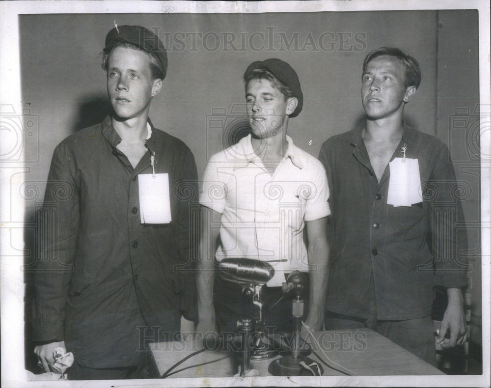 1953 Press Photo Korean Prison Camp:Cpl. Wallace L. Dunham, Sgt. Donald I. Nance - Historic Images