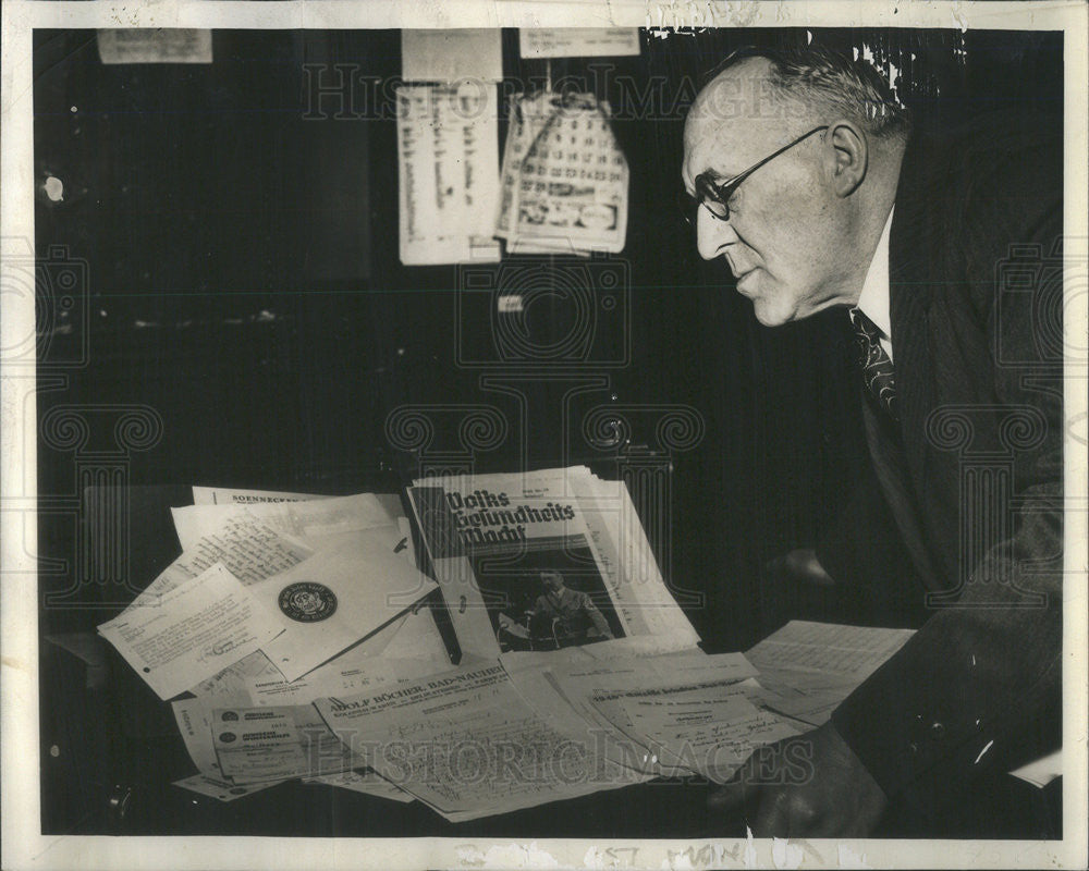 1938 Press Photo Doctor Max Sammet Shooting Investigation - Historic Images