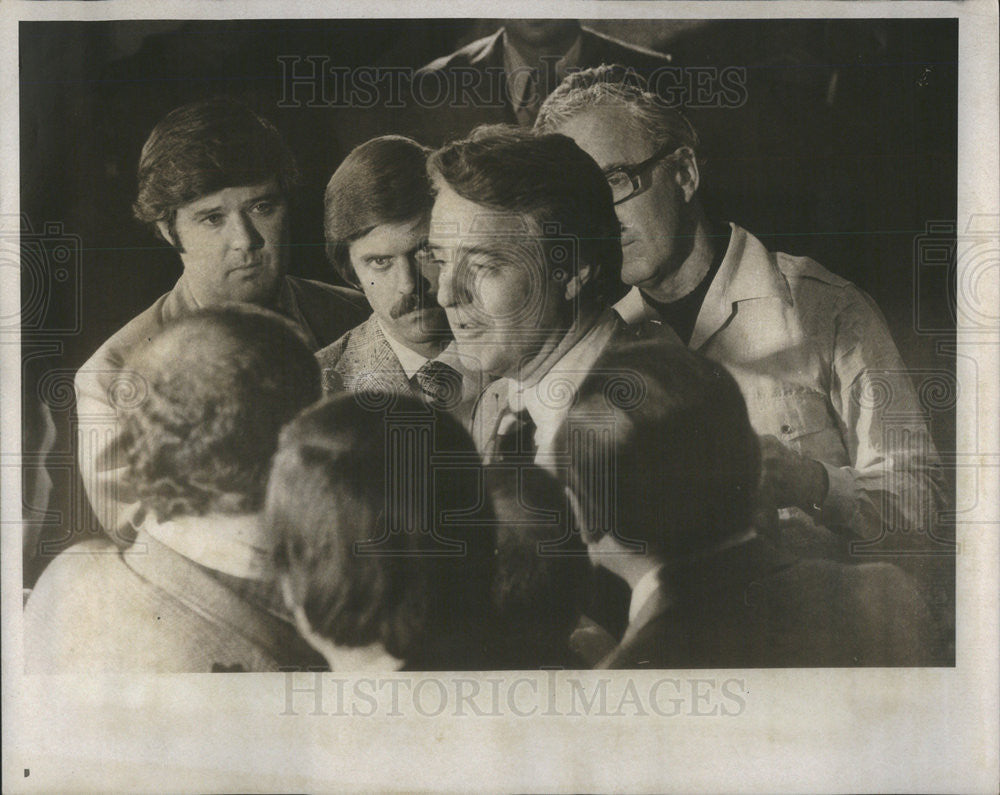 1975 Press Photo R. Sargent Shrive Candidate For President - Historic Images