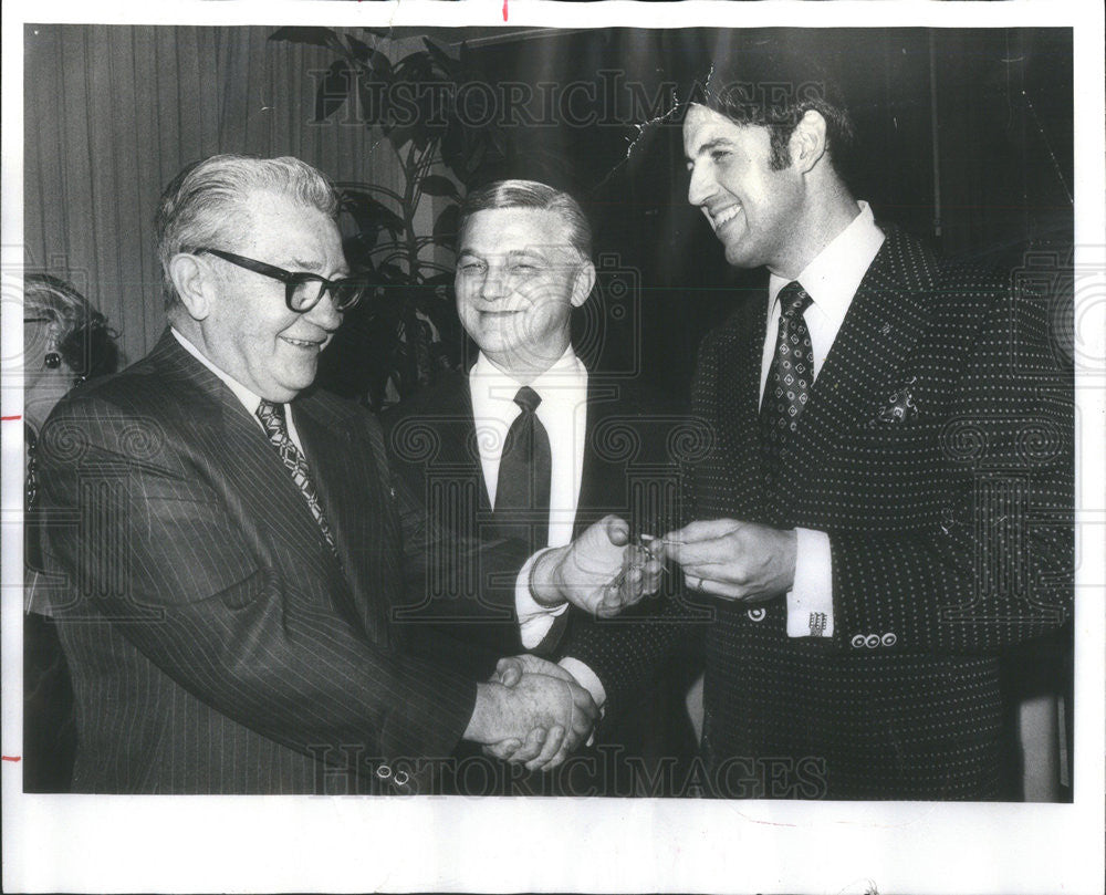 1976 Press Photo Gilbert Meyel, Robert Sierra, Dr. Harold Method - Historic Images