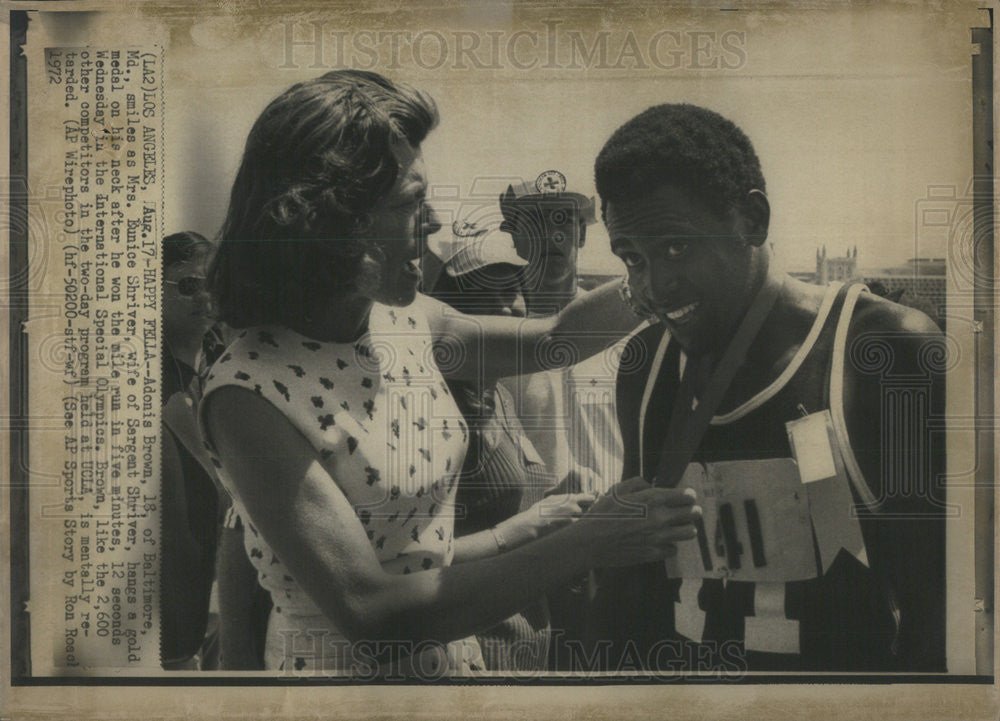 1972 Press Photo Adonis Brown Eunice Shriver International Special Olympics - Historic Images