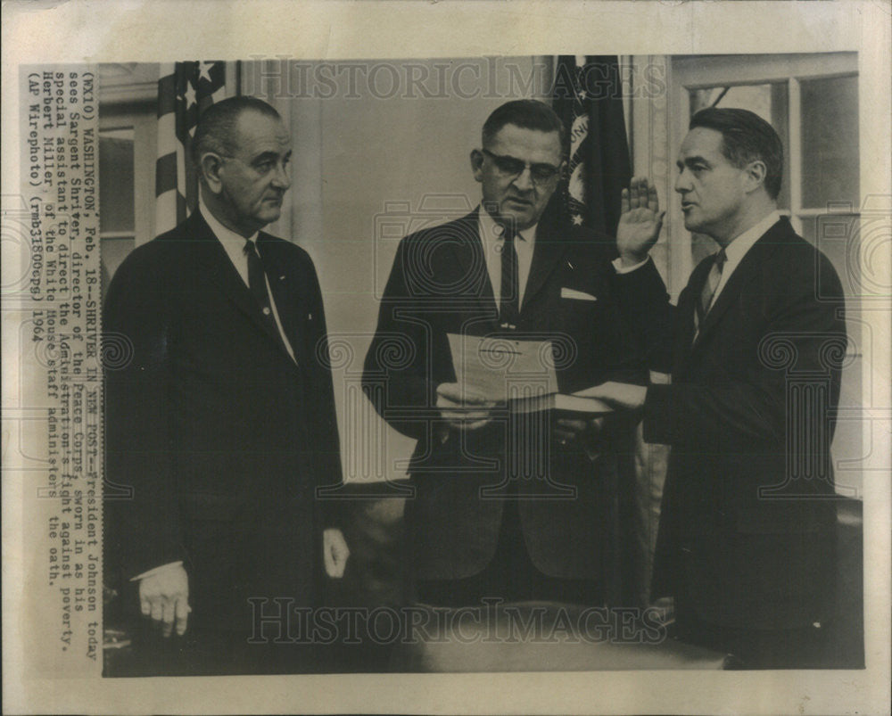 1964 Press Photo Pres Johnson, Sargent Shriver &amp; Herbert Miller - Historic Images