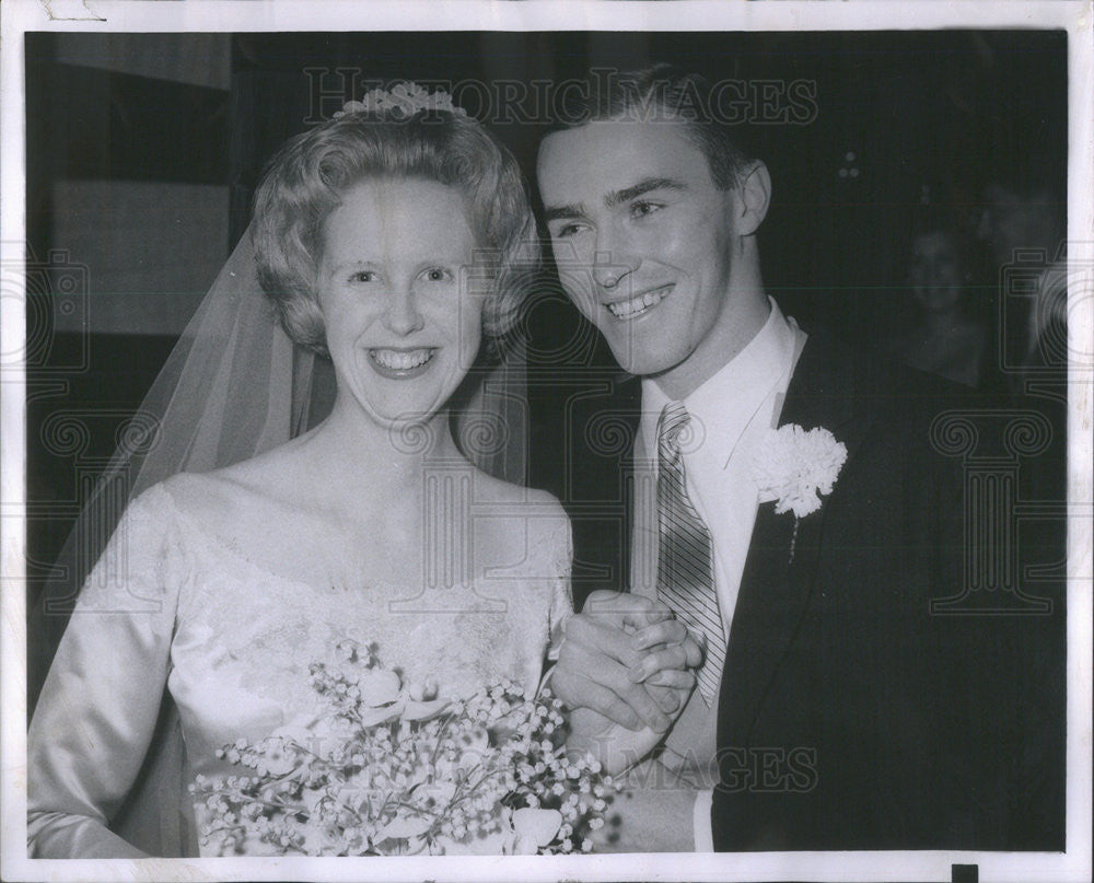 1961 Press Photo Robert MacDonald Leola Armour Wedding St. Mary Church - Historic Images