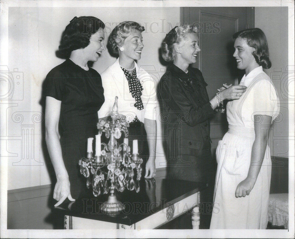 1957 Press Photo Childrens Memorial Hospital Fashion show - Historic Images