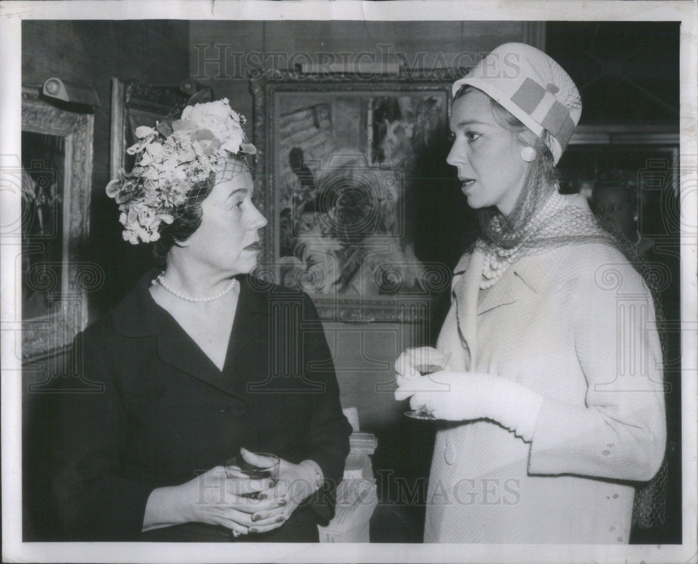 1959 Press Photo Mrs Ed Enright and Mrs CF Murphy Jr - Historic Images
