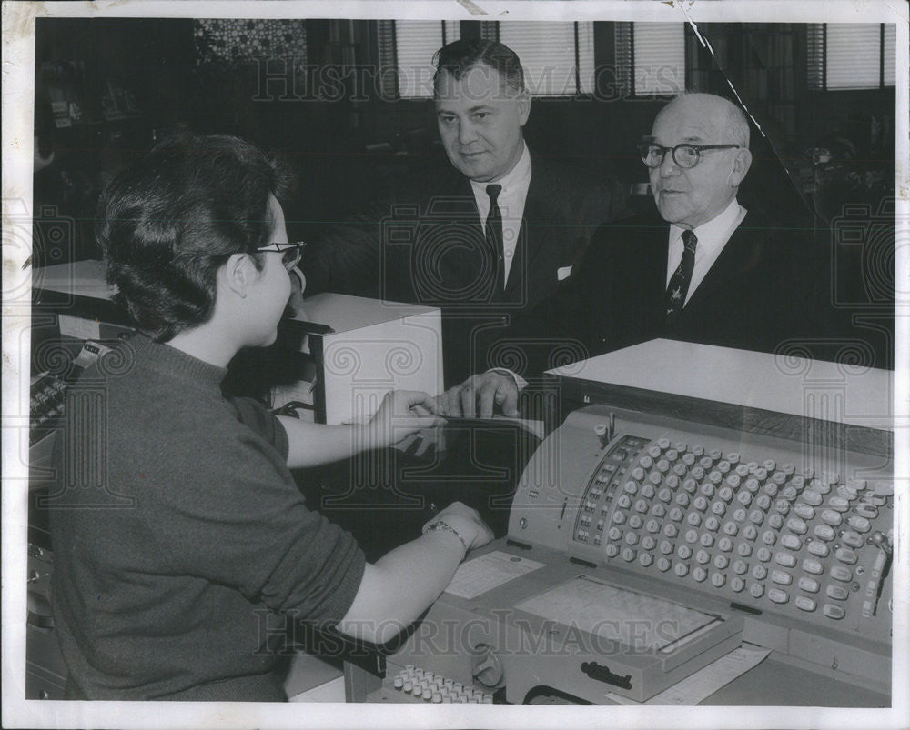 1961 Press Photo Marianne Schenker, J.N. Langworthy and Ezra Cohn, Rogers Park - Historic Images