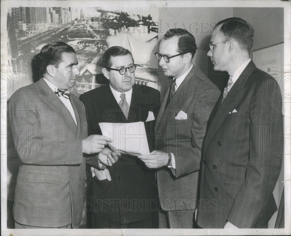 1950 Press Photo Irv Pflaum,Sun Times,Leo Lania,author,Lee Schooler,moderator - Historic Images