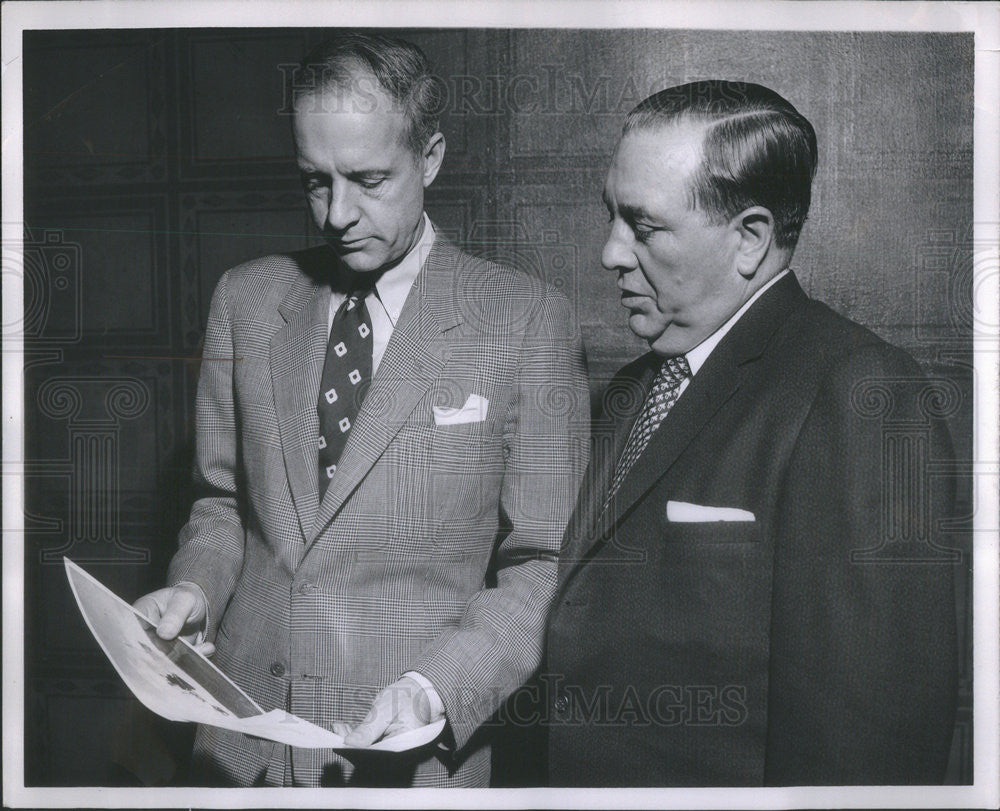 1957 Press Photo Mayor Richard Daley of Chicago and Lewis Lapham Pres of Grace Lines - Historic Images