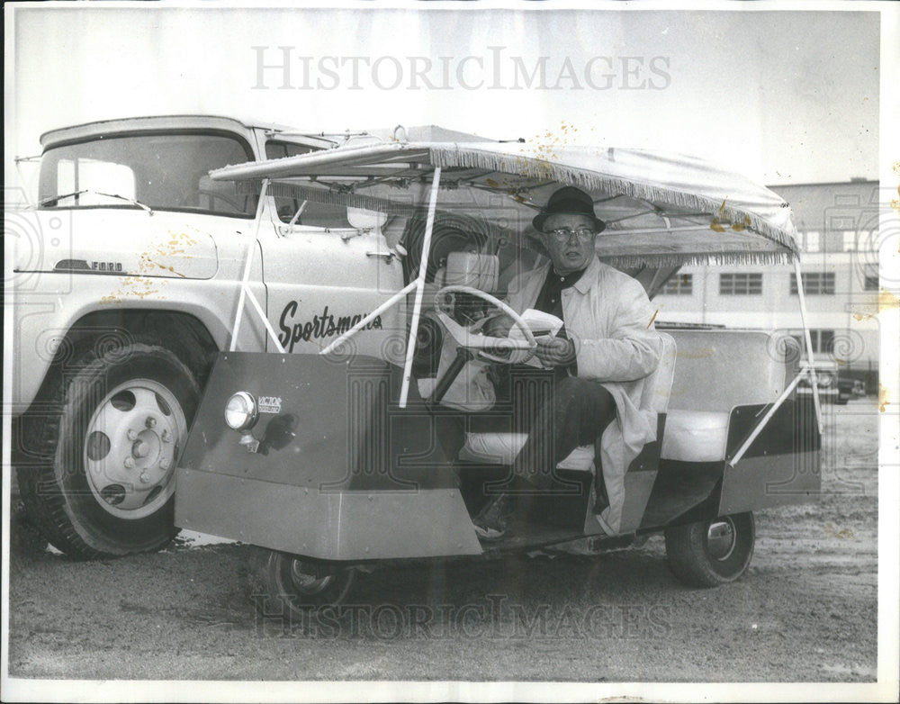 1967 Press Photo Track Superintendent Sportman&#39;s Park , C. J. &quot;Pete&quot; Langley - Historic Images