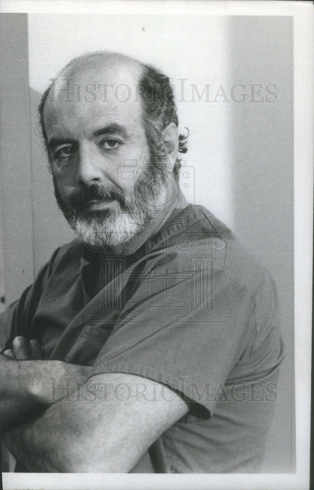 1979 Press Photo Pernell Roberts On CBS Crossing His Arms - Historic Images