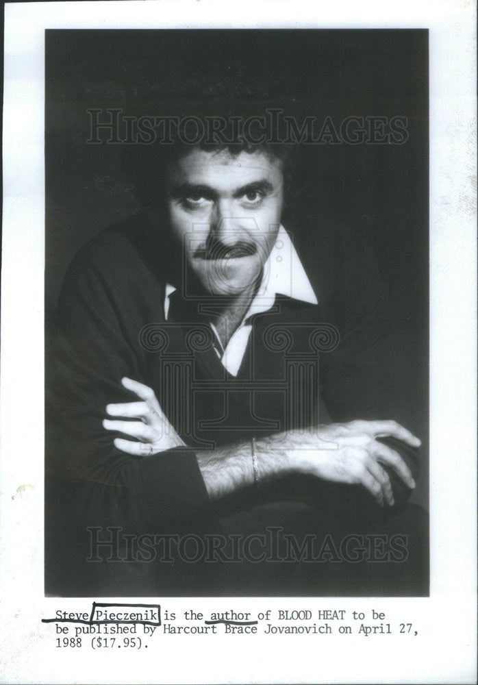 1988 Press Photo &quot;Blood Heat&quot; Author, Steve Pieczenik - Historic Images