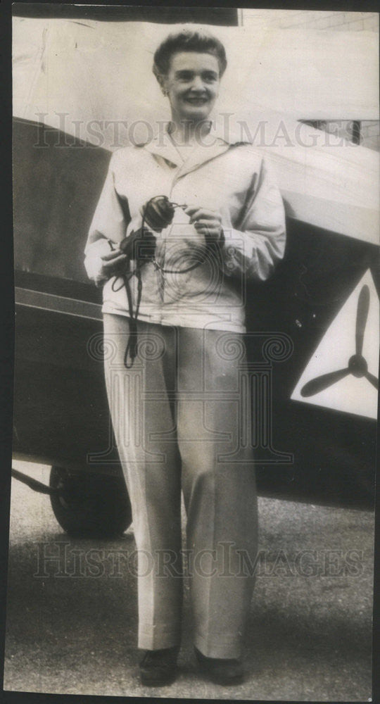 1943 Press Photo Mrs. Frances Nolde mom of 7 army flier - Historic Images