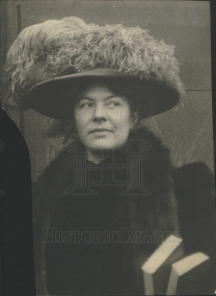 Press Photo Louise Hower - Historic Images