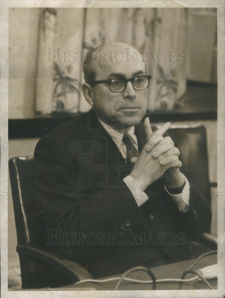 1963 Press Photo Arnold H Maremont Chrmn Of Illinois Public Aid Commission - Historic Images