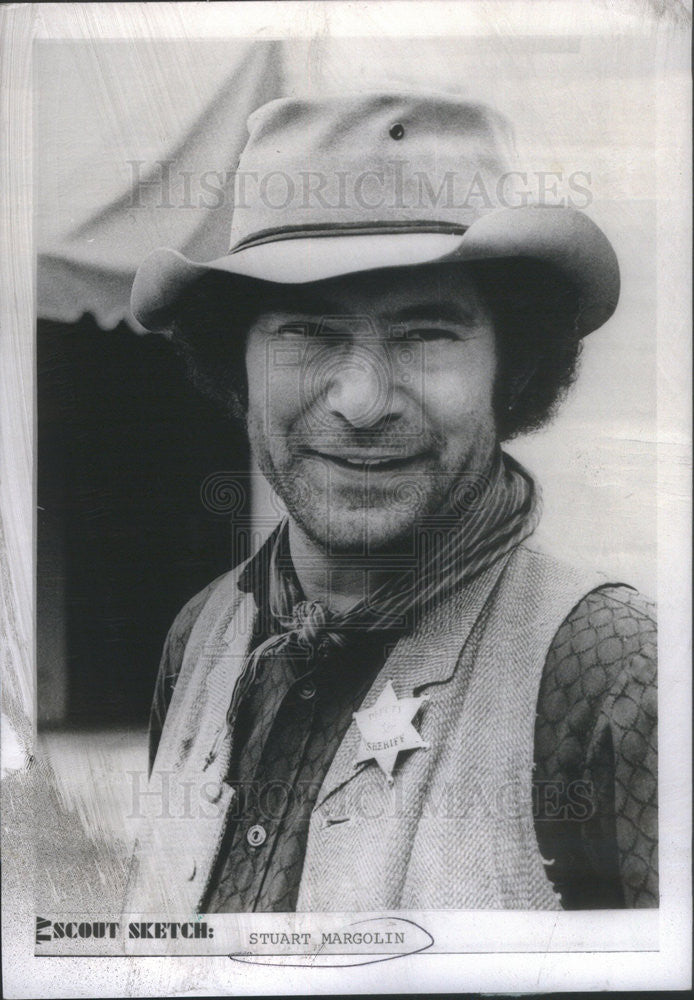 1974 Press Photo Copy Stuart Margolin In TV Series Nichols - Historic Images