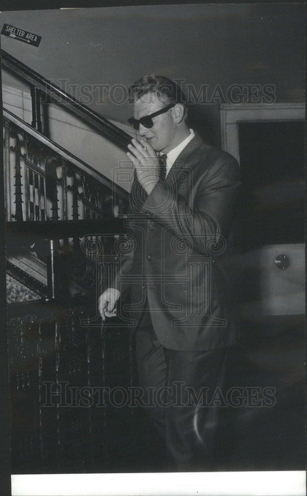 1964 Press Photo Roy Nielson Charged With Counterfeiting At Fed Courthouse - Historic Images