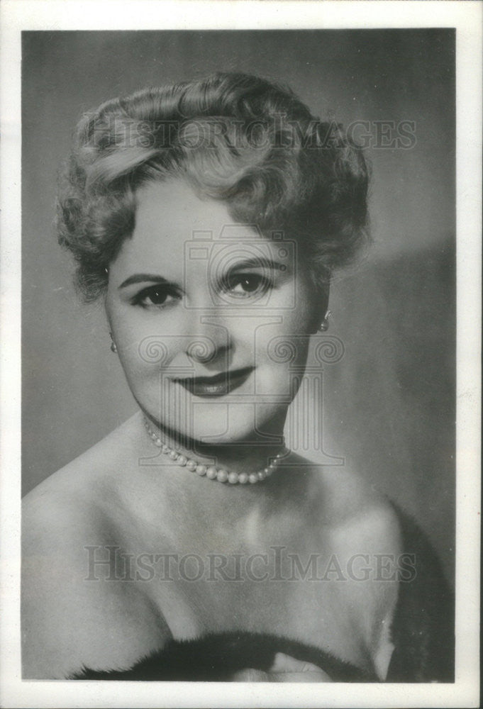 1962 Press Photo Mrs. Bernard - Historic Images