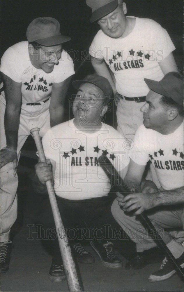 1953 Press Photo Softball Mabley, Weitzel, Fischer and Hein Rehearse Signals - Historic Images