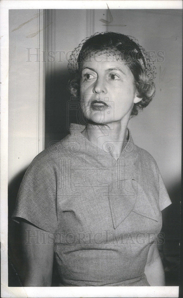 1954 Press Photo Mrs. Kimball Salisbury - Historic Images