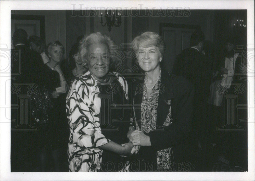 1993 Press Photo Geraldine Ferraro, Vice-President candidate &amp; Ruth Owens, wife - Historic Images