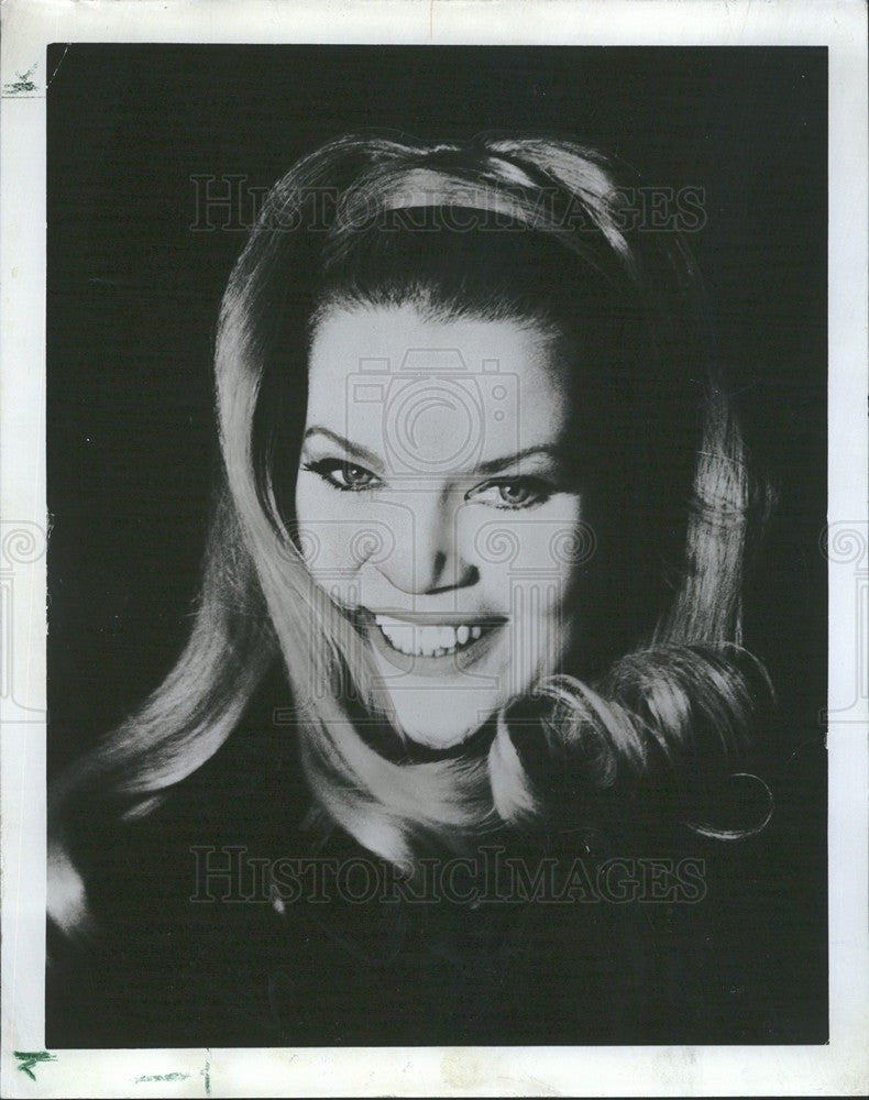 1968 Press Photo Eileen Brennan Ivanhoe Theatre &quot;Little Mary Sunshine&quot; - Historic Images