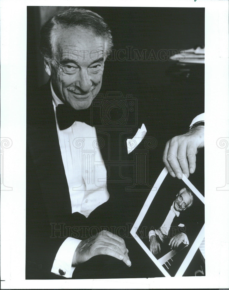 1988 Press Photo Victor Borge Comedian And Pianist In Mozart By The Masters - Historic Images