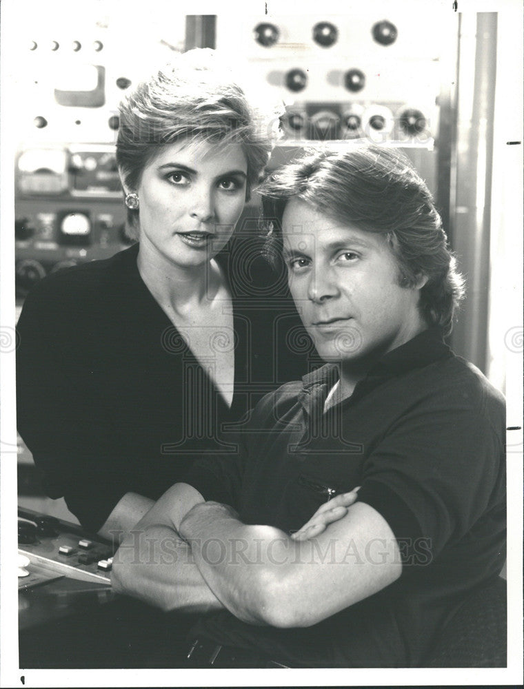 1988 Press Photo Gary Cole and Wendy Kilbourne in &quot;Midnight Caller&quot; - Historic Images