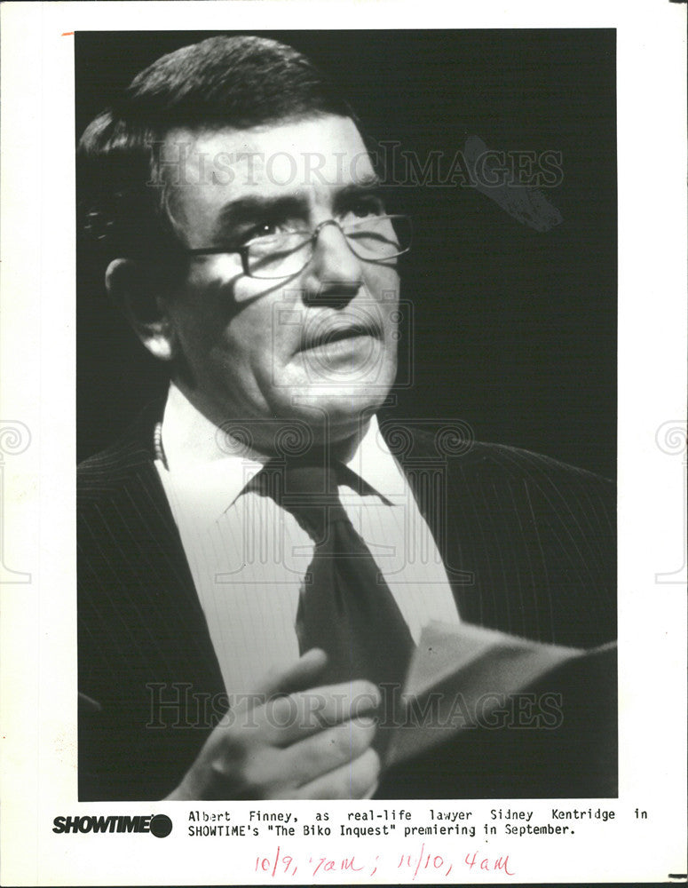 1985 Press Photo Albert Finney as Sidney Kentridge in &#39;The Biko Inquest&#39; - Historic Images