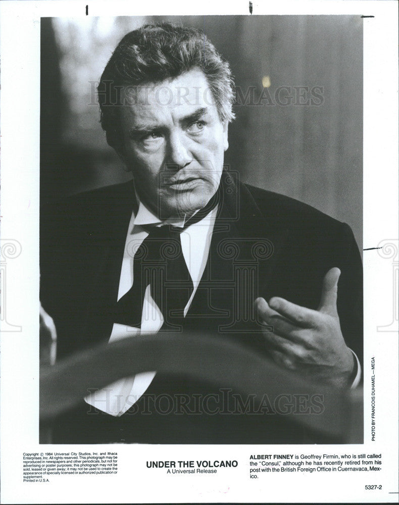 1984 Press Photo Albert Finney stars in &quot;Under the Volcano&quot; - Historic Images