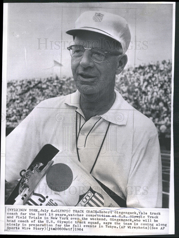 1964 Press Photo Head Coach of US Olympic Track Squad Robert Giegengack - Historic Images