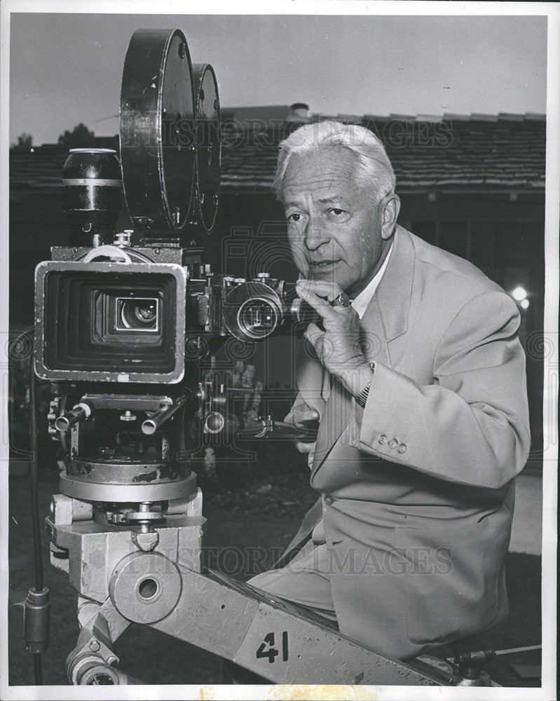 1955 Press Photo Emcee  Art Baker in  &quot;You Asked For It - Historic Images