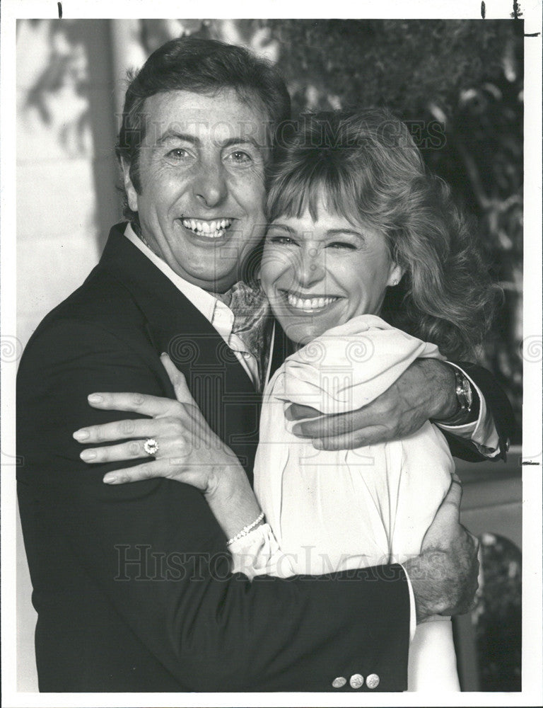 1989 Press Photo Eric Idle &amp; Caroline McWilliams in Nearly Departed NBC TV - Historic Images